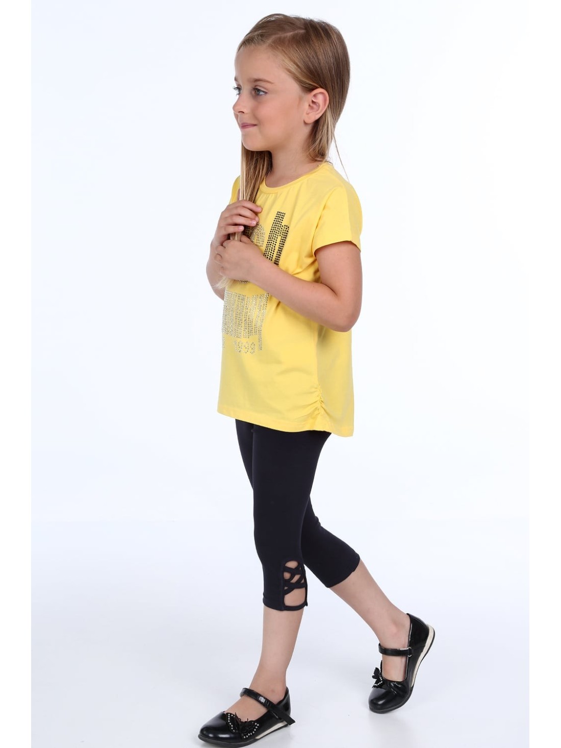 T-shirt with a shimmering yellow application NDZ8490 - Online store - Boutique